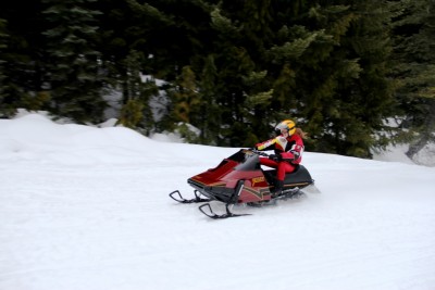 RIPPING UP THE TRAIL IN MY RETRO GEAR!! WHAT A BLAST!!